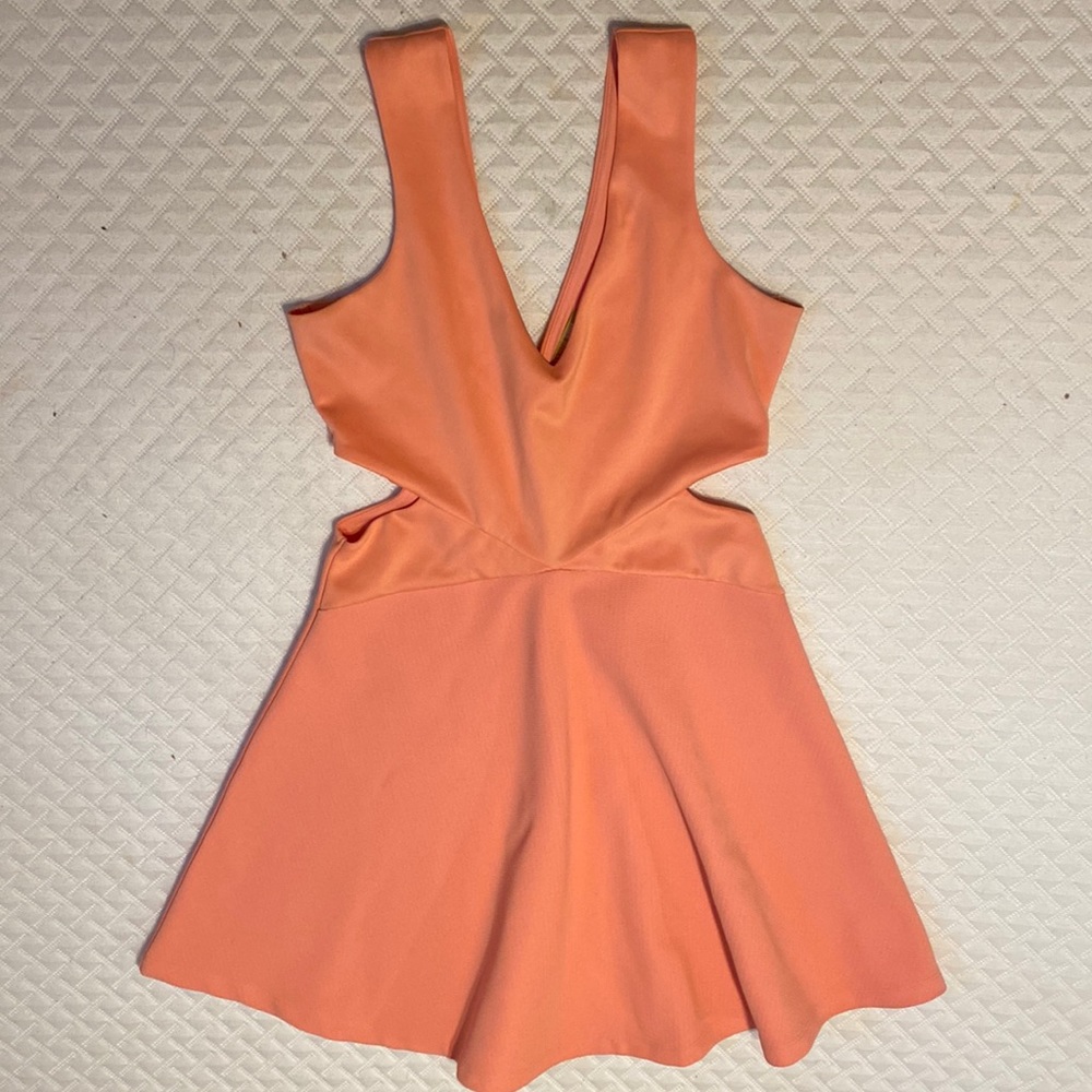 Gianni Bini - Dress with side cut outs - Picture 2 of 5